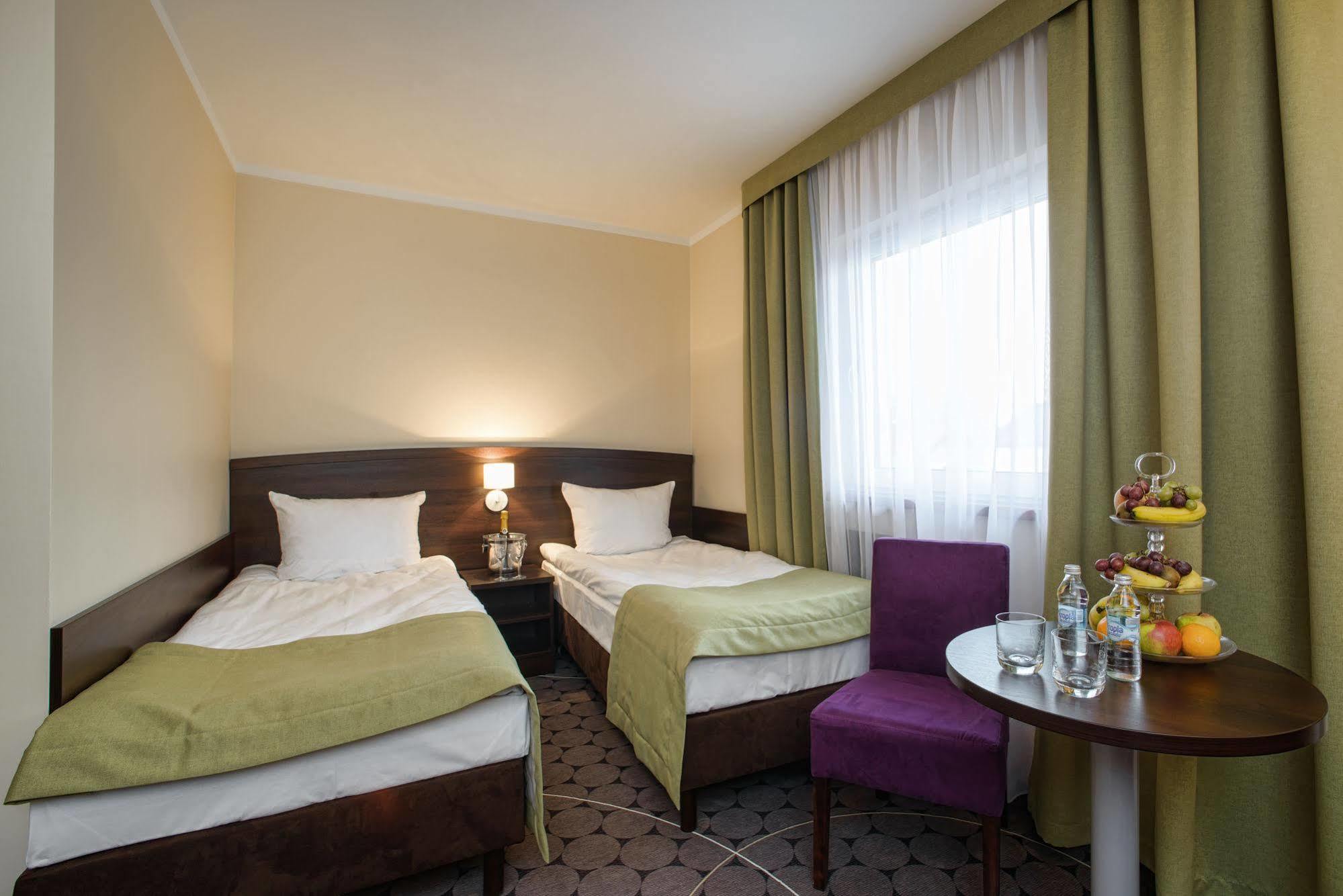 Aparthotel Travel Krakow Bagian luar foto